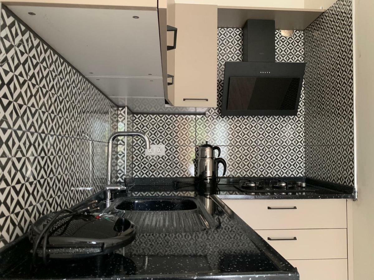 Maye Residence Гюмбет Екстериор снимка